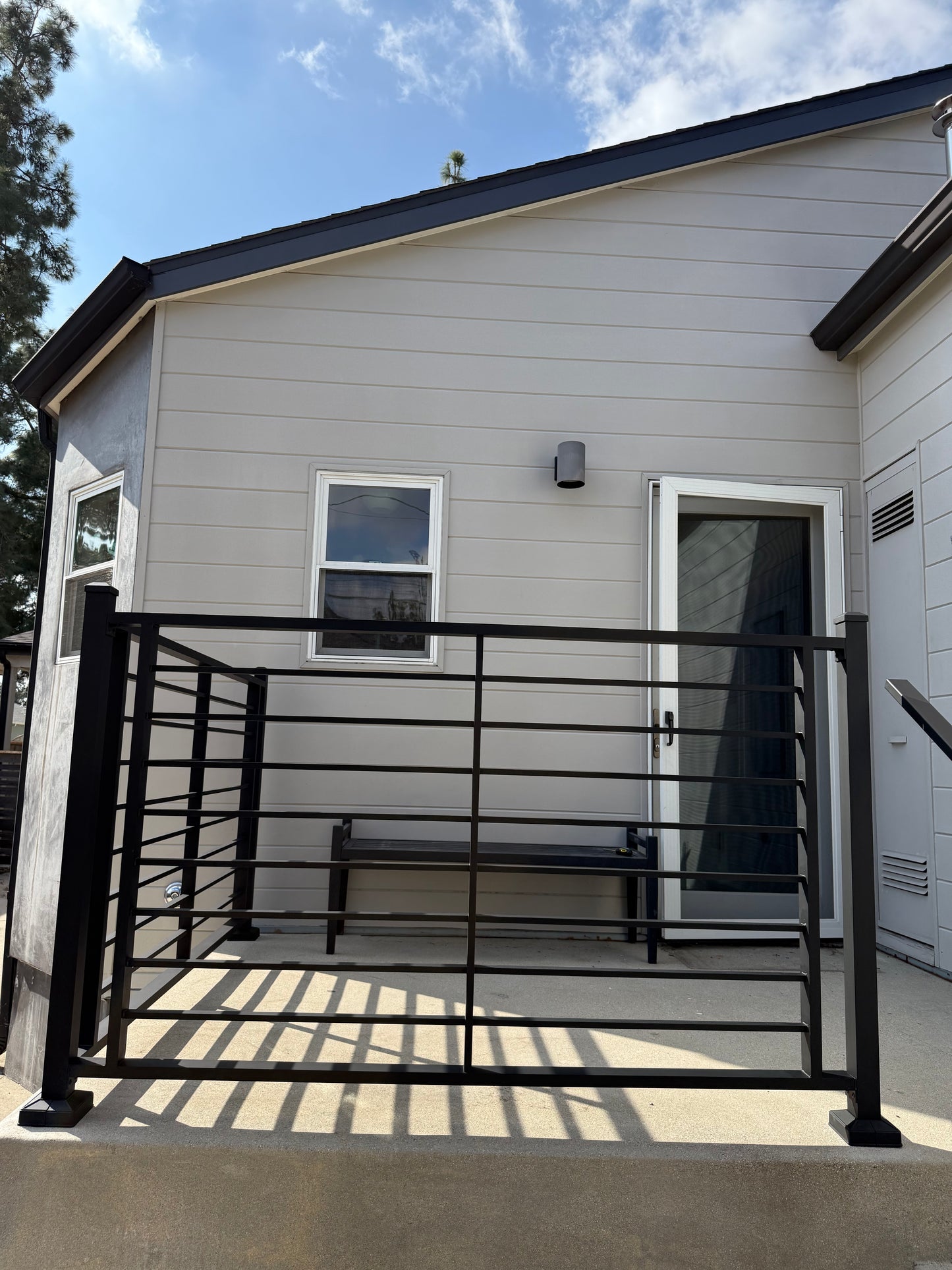 modern black deck railing