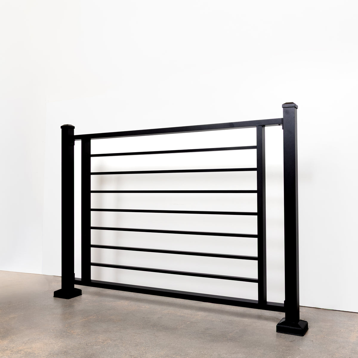Prefabricated 4' Horizontal Aluminum Deck Railing (Preassembled)