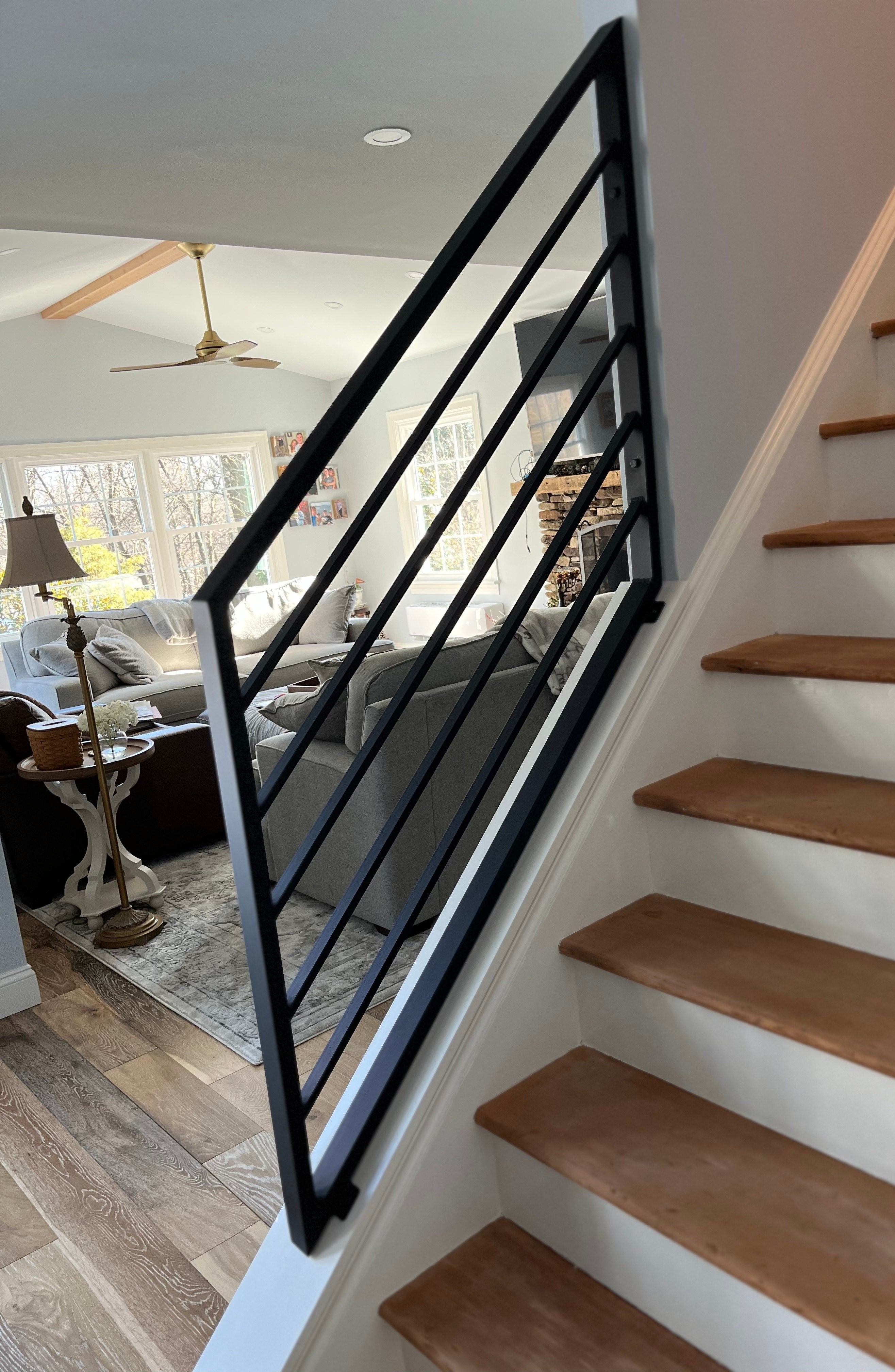 Slanted Overlook Railing Angled Horizontal Stair Railing / Sloped Stair Banister
