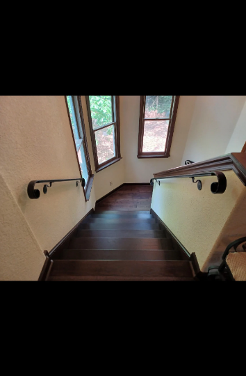 Hammered, Volute Scroll Handrail (Grooved/Ridged Edges)